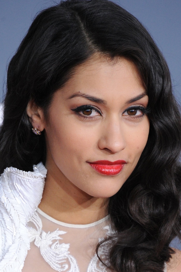 Janina Gavankar